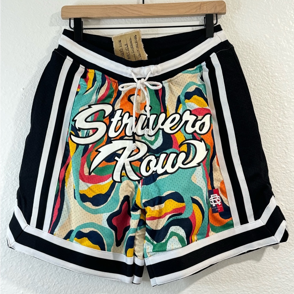 NWT Strivers Row Liquid Hoop Shorts Small